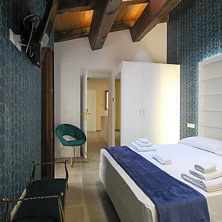 Bed & Breakfast Nel Cuore Dell'aquila 3*